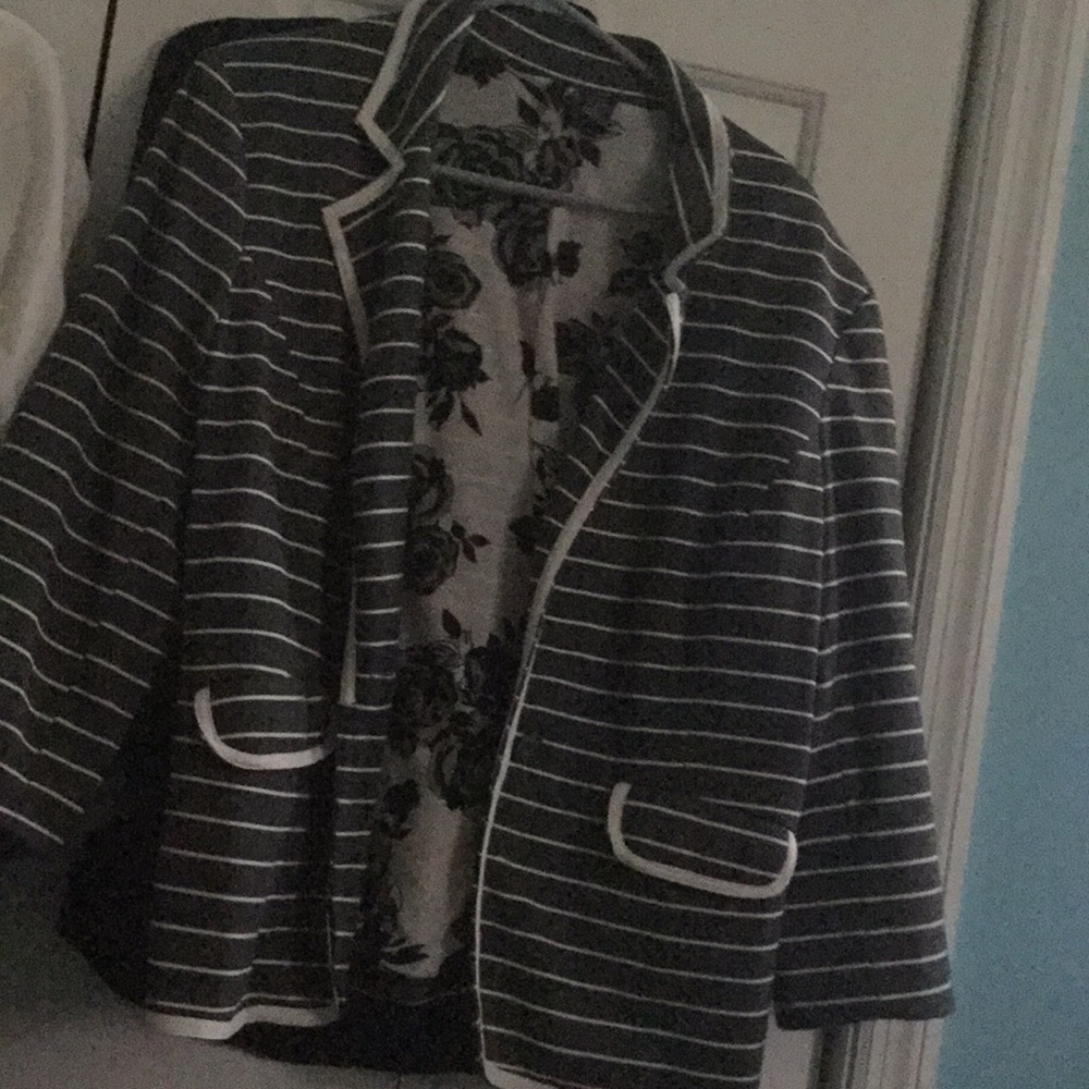 Striped grey and white blazer